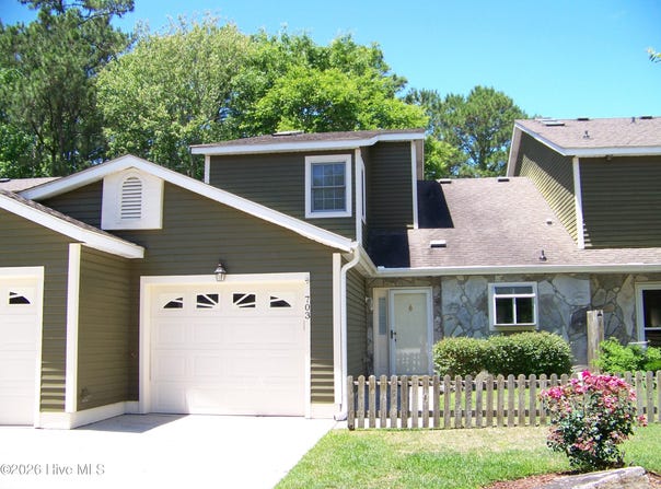 703 Cedarwood Village, Morehead City, NC 28557