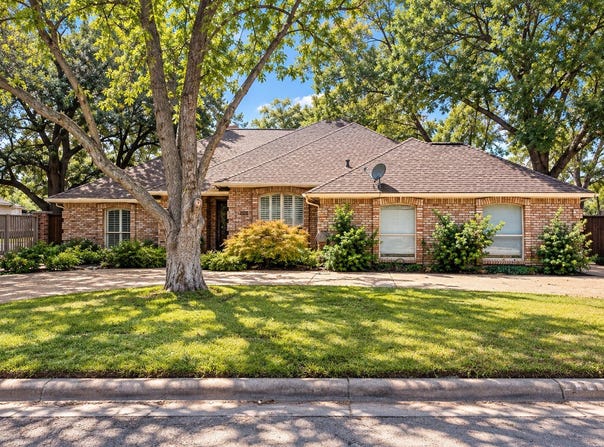 7056 Allen Place Drive, Fort Worth, TX 76116