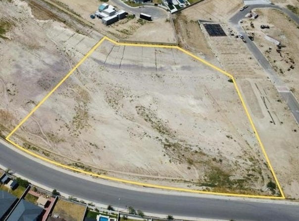 11110 Cavatina Dr., Laredo, TX 78045-0000
