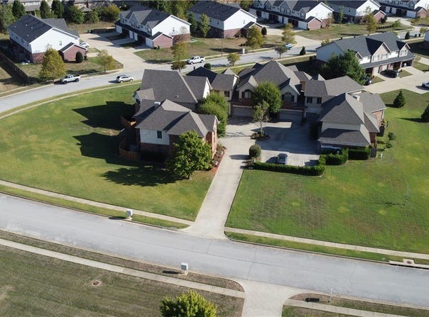 2617-2631 S Everest Avenue, Rogers, AR 72758