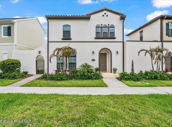 8476 Lyside Drive, Melbourne, FL 32940