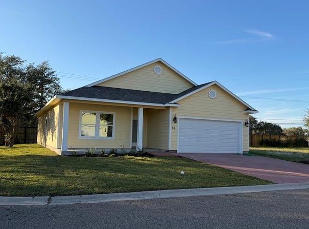 84 ASTOR CIR, ROCKPORT, TX 78382