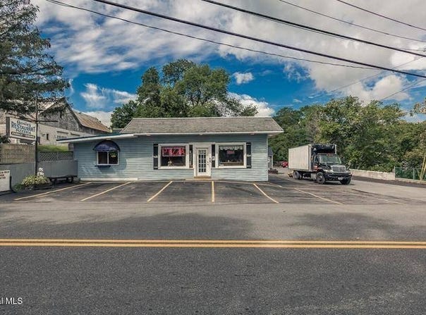 1 William St., Hagaman, NY 12086