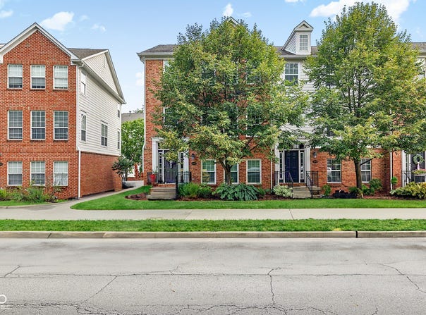 1098 Cavendish Drive, Carmel, IN 46032