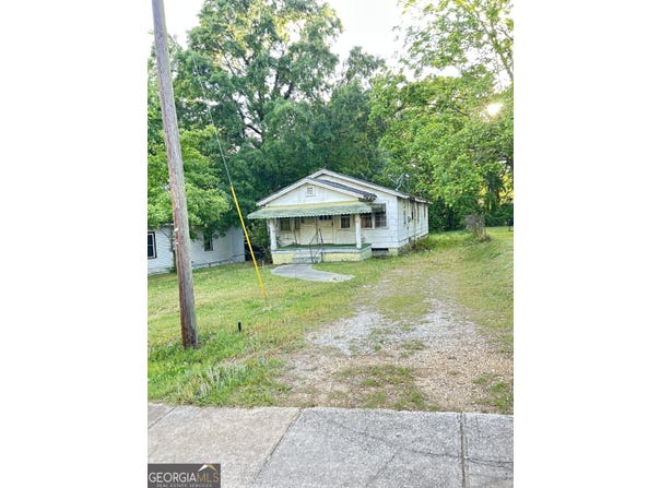 34 Jackson Street, Barnesville, GA 30204