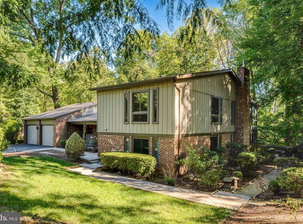 9022 TRAILRIDGE Court, VIENNA, VA 22182