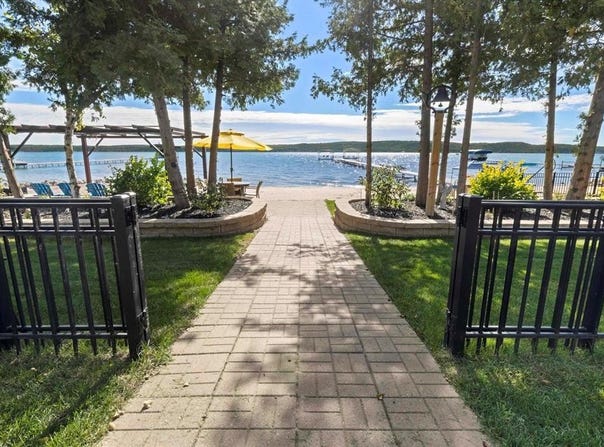 4336 CRYSTAL DRIVE, LAKE TWP, MI 49617