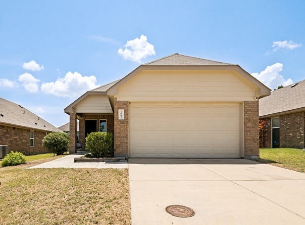 1603 Blue Jay Drive, Ennis, TX 75119