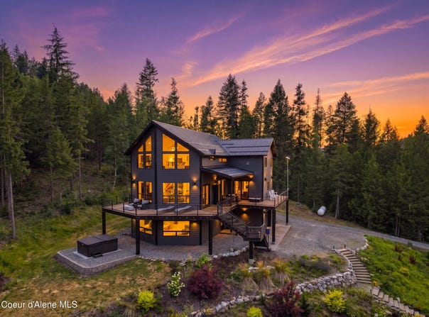 1522 Butler Creek Rd, Cocolalla, ID 83813