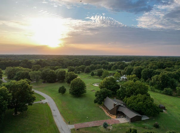 106 Brookview Rd, Pittsburg, KS 66762