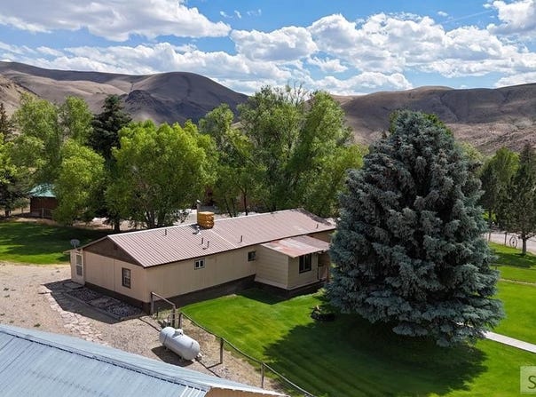 425 River Drive, Challis, ID 83226