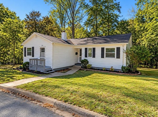 205 W Fairview Rd, Oak Ridge, TN 37830