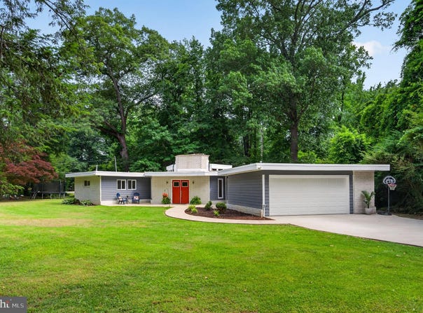 11724 RIVER Drive, LORTON, VA 22079