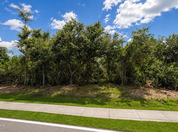 2240 Broadpoint Drive, Punta Gorda, FL 33955