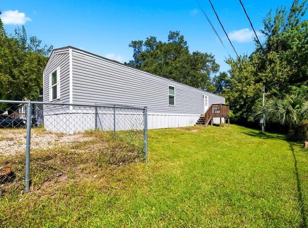 269 24th Ave, Apalachicola, FL 32320