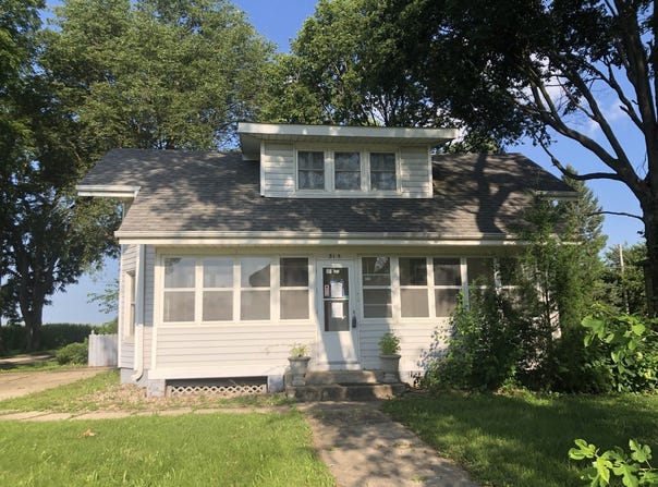 315 S Main Avenue, Minier, IL 61759