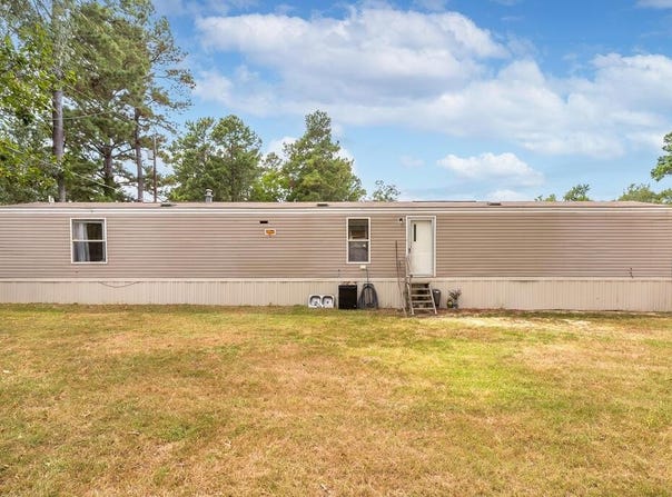 3300 Lotus Lane, Lufkin, TX 75904