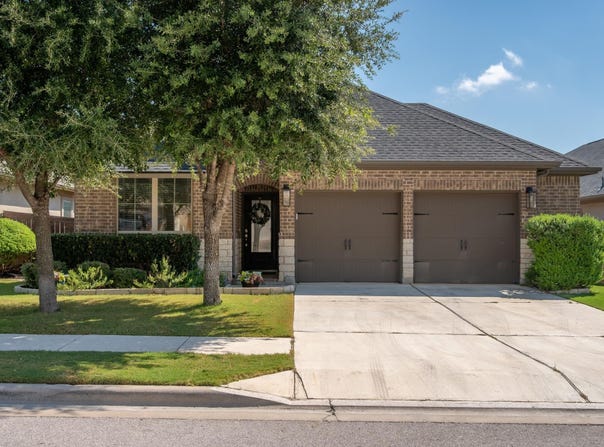 2404 Brook Crest Way, Leander, TX 78641
