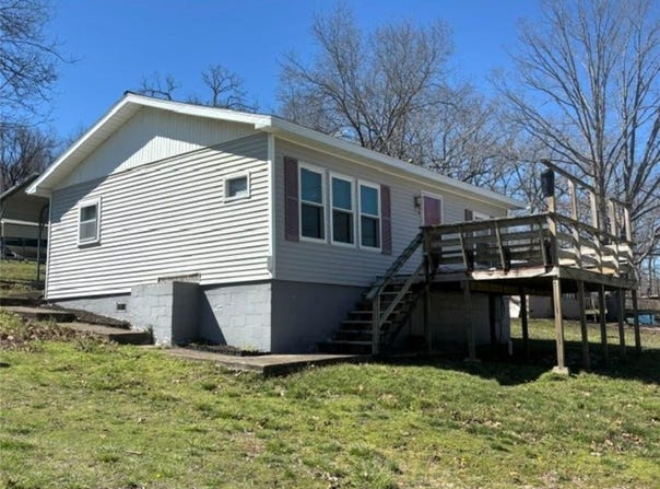 592 Outlook Drive, Edwards, MO 65326