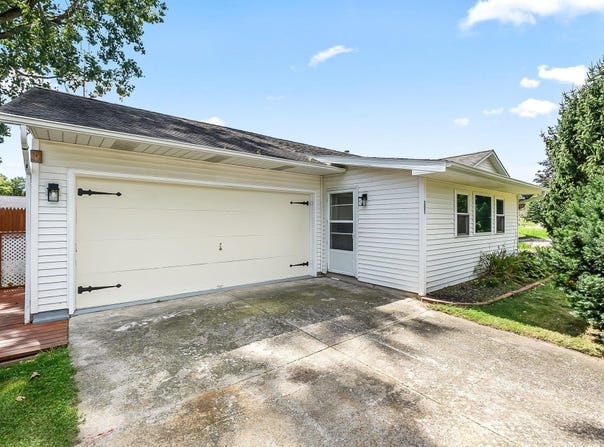 303 Orchard Hill Drive, Lagrange, IN 46761-2270