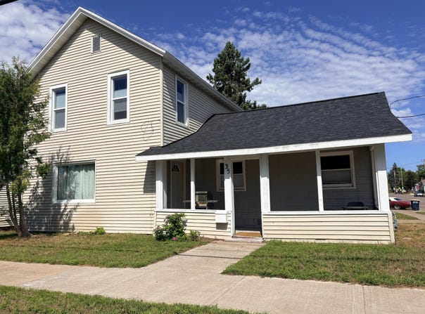 35 RANDALL AVE E, Rhinelander, WI 54501