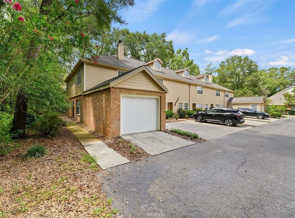 5261 SW 97TH Drive, GAINESVILLE, FL 32608