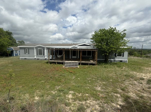 1085 Highland Circle, Springtown, TX 76082
