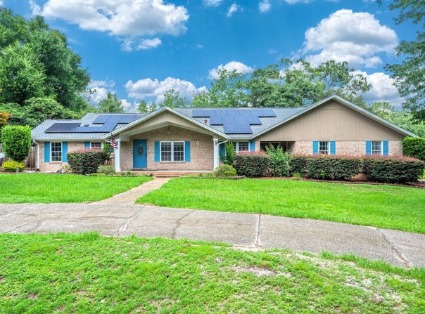 110 Eagle Court, Crestview, FL 32539