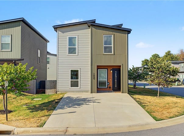 1080 Illinois Avenue, Centerton, AR 72713
