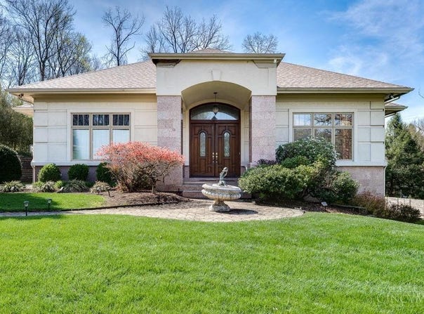 453 Timberlea Trail, Kettering, OH 45429