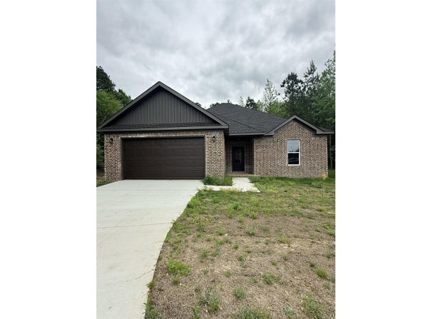 370 Meadow Creek Drive, Haskell, AR 72015