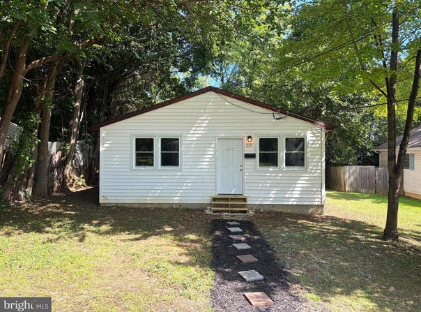 213 FREDERICK Street, MARTINSBURG, WV 25404
