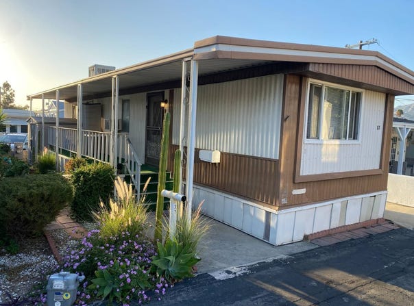 8100 Foothill Blvd, sunland, CA 91040