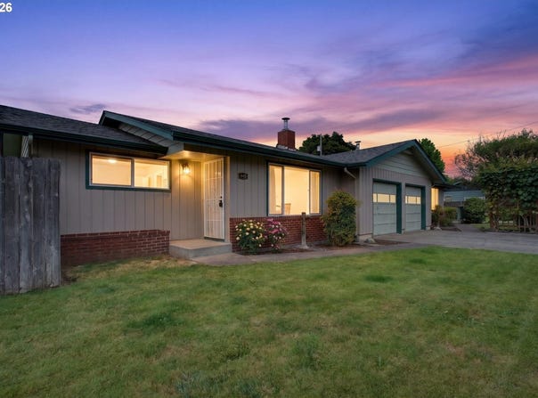 447 MAXWELL Rd, Eugene, OR 97404