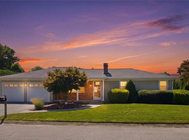 43 Bayview Drive, West Warwick, RI 02893