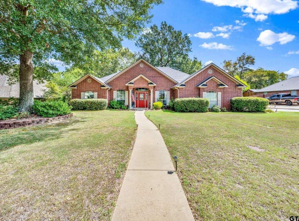 3808 Clarkway Place, Longview, TX 75605