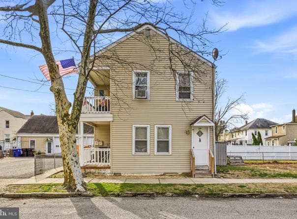 210 3RD, RIVERSIDE, NJ 08075