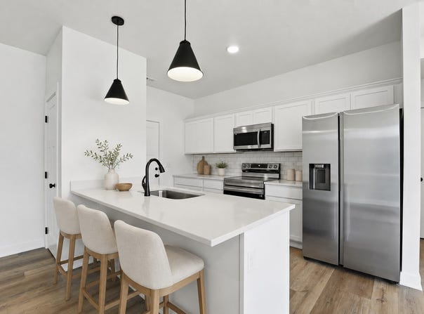 213 NW Waverly Drive, Waukee, IA 50263
