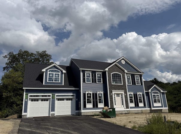 18 Bels Way, Newton, NH 03838