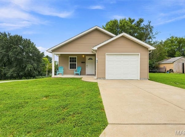 104 Oak Street, Sullivan, MO 63080