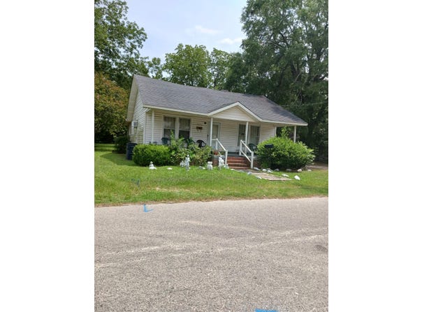 607 Smith St., Marion, SC 29571