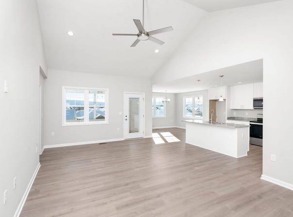 305 RIDGE CREST TER, WAYNESBORO, VA 22980