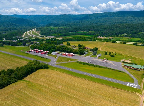 600, 650, 656 AIRPORT Drive, MIFFLINTOWN, PA 17059
