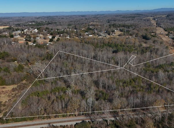Amberway Dr, Easley, SC 29640