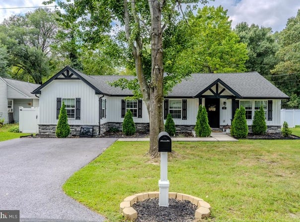 22 BROOKFIELD Road, PASADENA, MD 21122