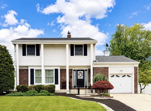 2400 BEVERLY Road, CINNAMINSON, NJ 08077