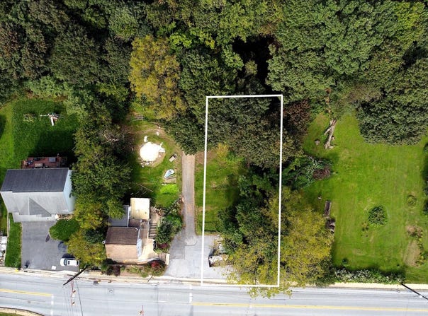 2045 REAR MAIN Street, LITITZ, PA 17543