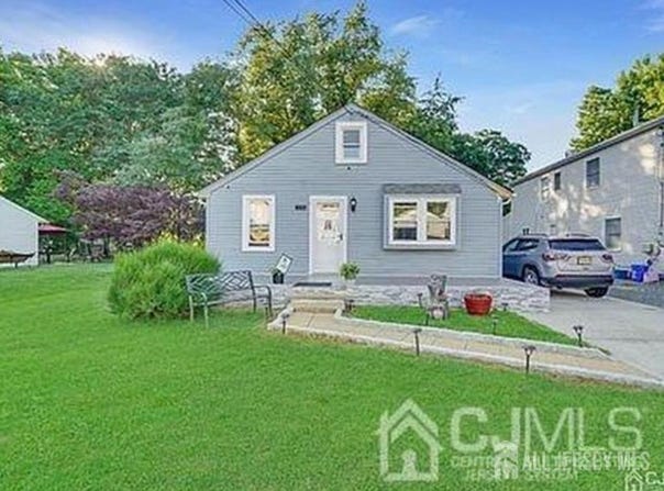 1735 Holly Road, North Brunswick, NJ 08902