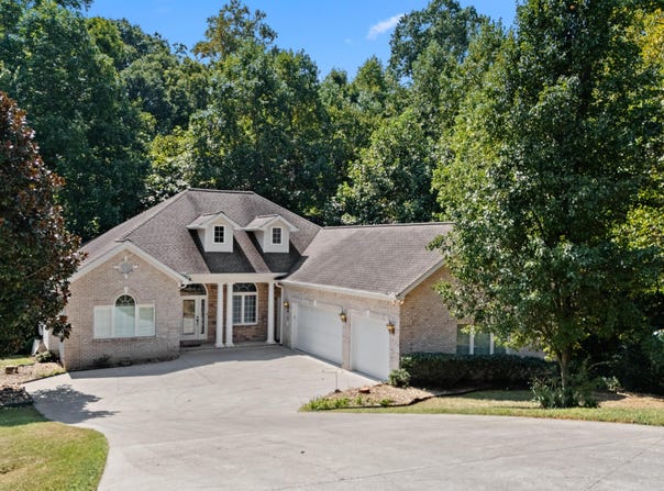 129 Chuniloti Trace, Loudon, TN 37774