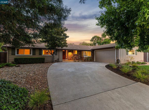 978 Kenston Dr, Clayton, CA 94517